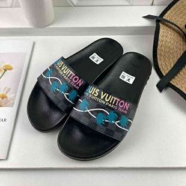 Picture of LV Slippers _SKU610984188982012